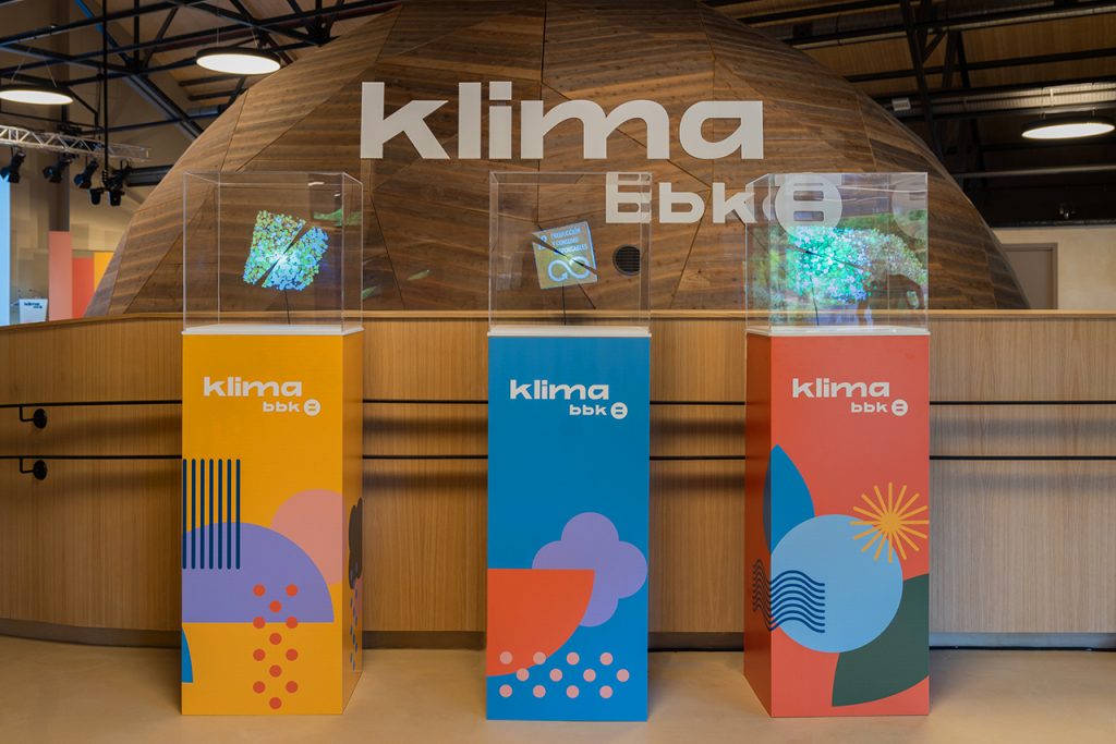 Inauguración Fundacion BBK - BBK klima hologramas Bilbao Bizkaia - Agencia diseño montaje escenario Bilbao - DT Creativos