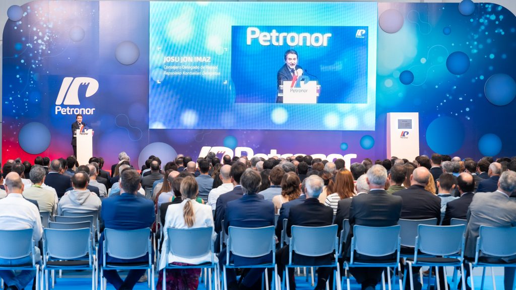inauguración Petronor electrolizador EIC presentación corporativa evento